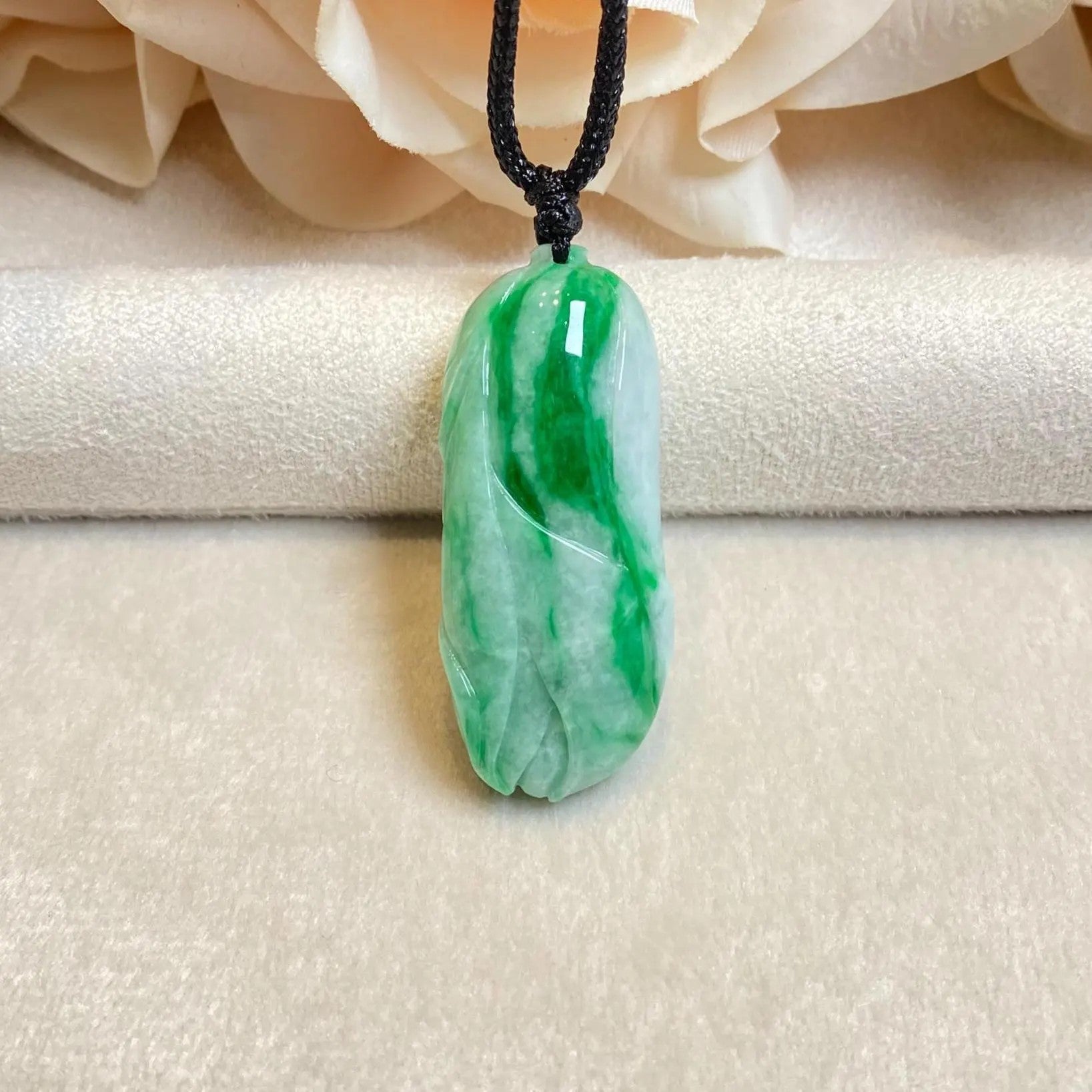 Gransky Handmade Carved Melon Green Jade Pendant