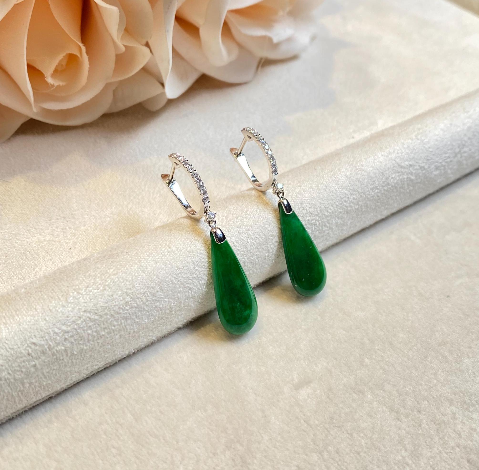 Gransky 18K White Gold and Diamonds Green Jade Teardrop Earrings
