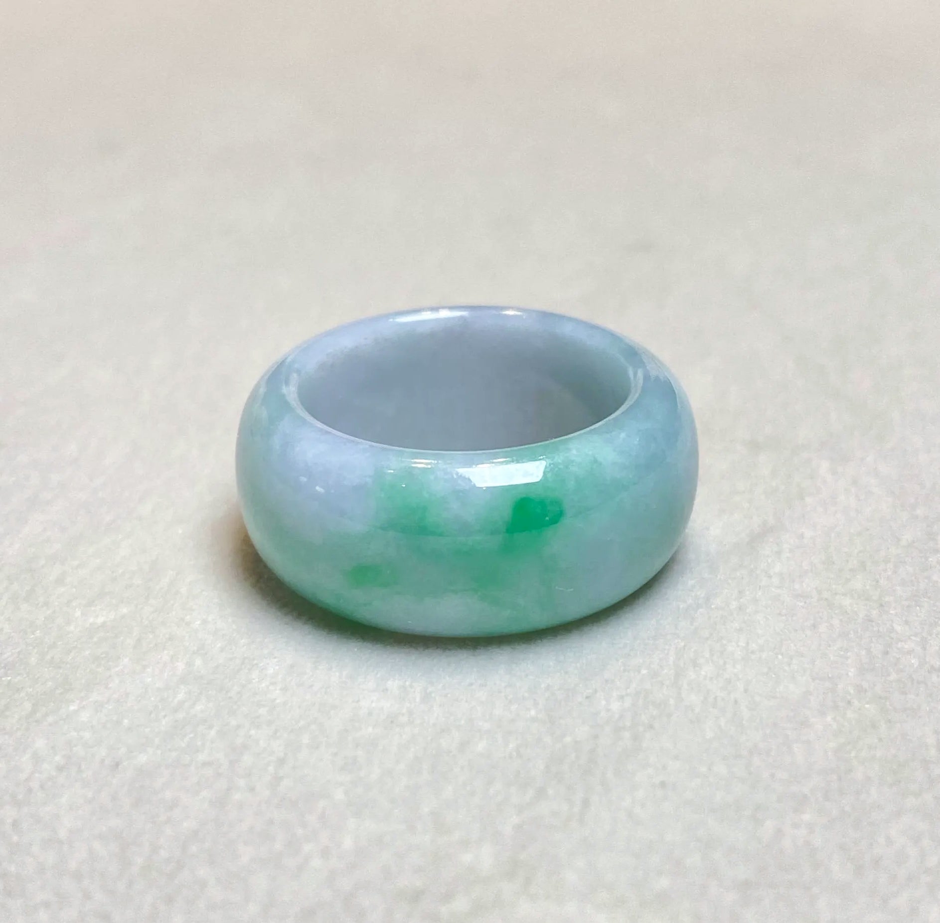 Green Jade Ring Band - Size US 9, Bright Green, Minimalist Elegance