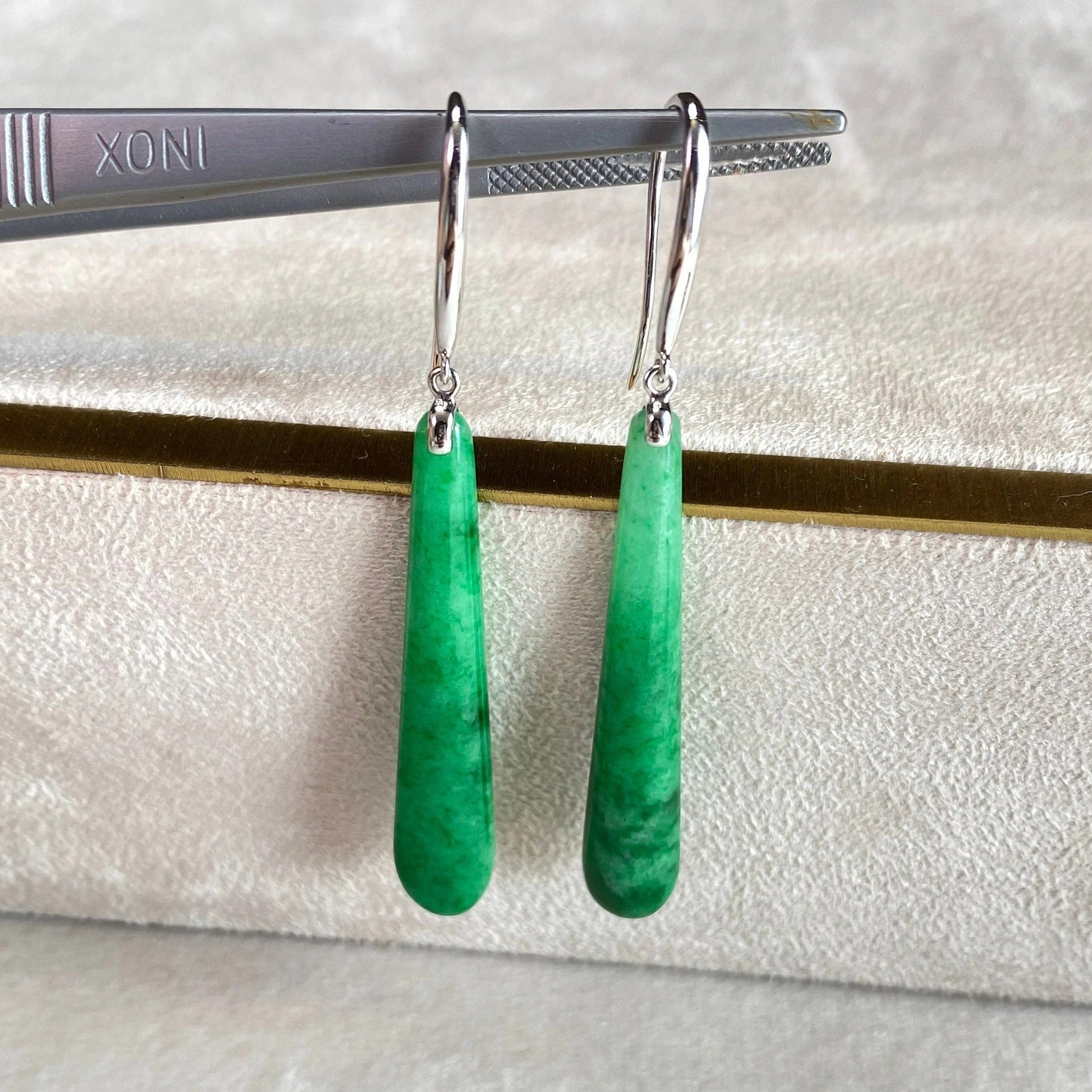 Gransky 18K White Gold and Diamonds Green Jade Drop Earrings