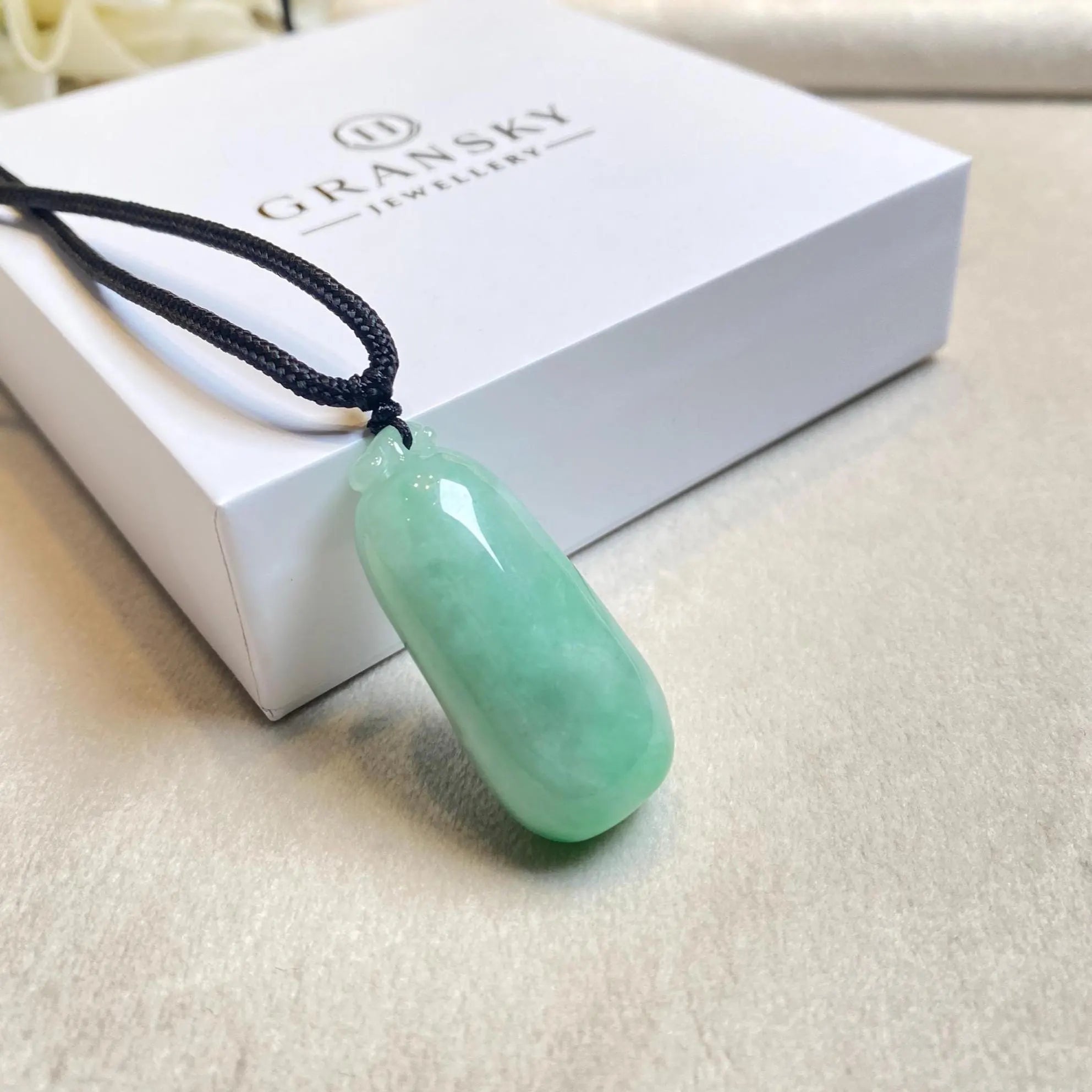 Gransky Handmade Melon Shape Green Jade Pendant
