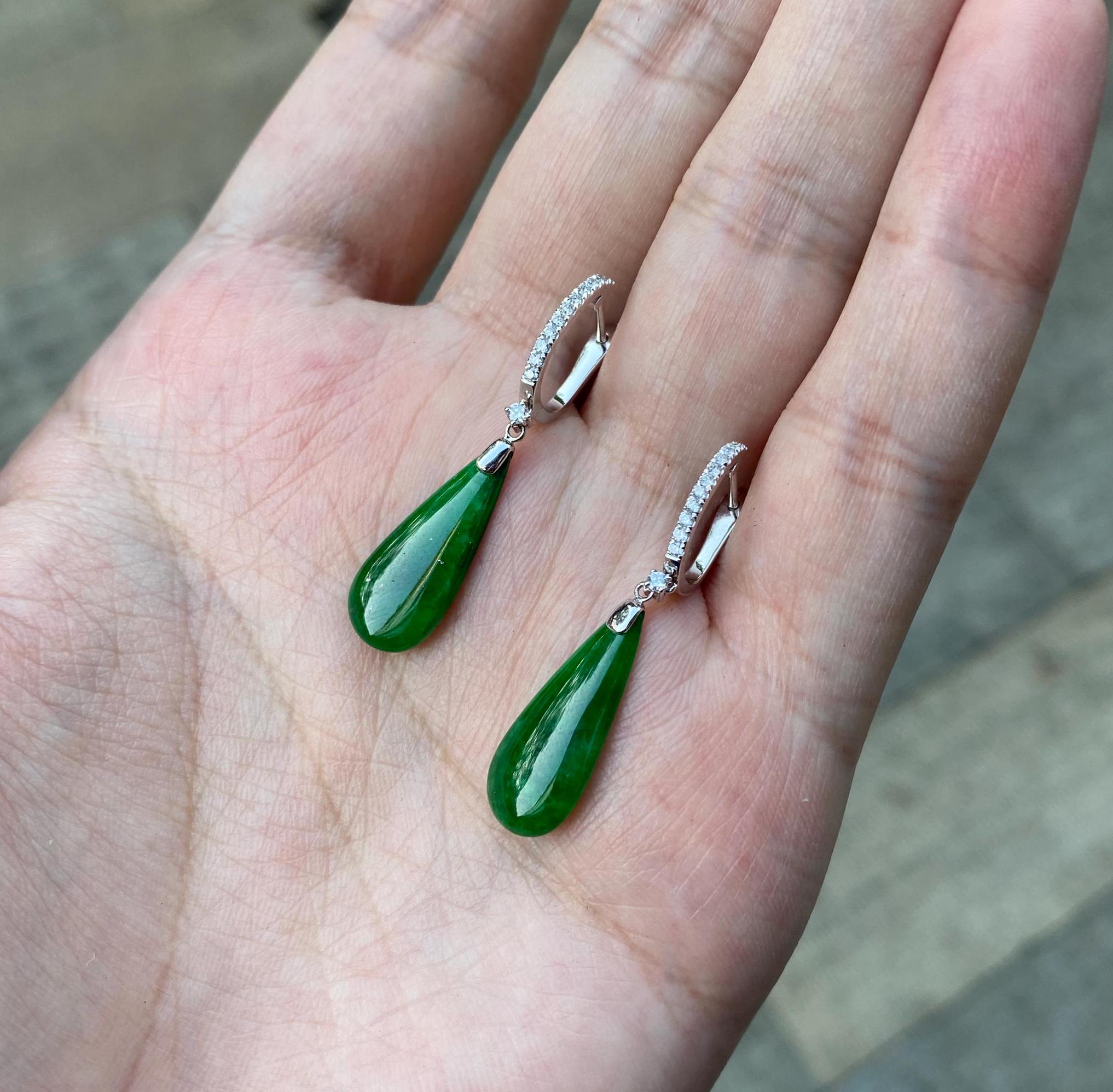 Gransky 18K White Gold and Diamonds Green Jade Teardrop Earrings