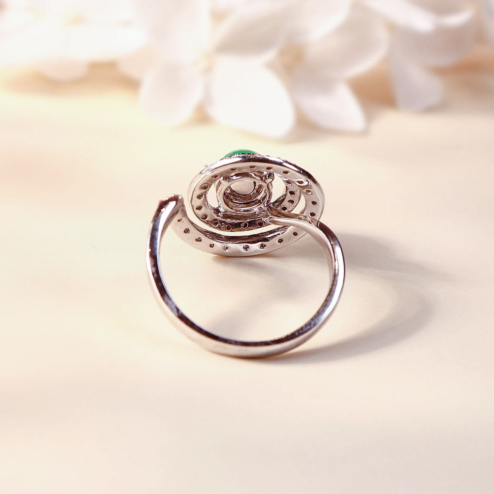 Gransky 18K White Gold Apple Green Jadeite Diamonds Ring