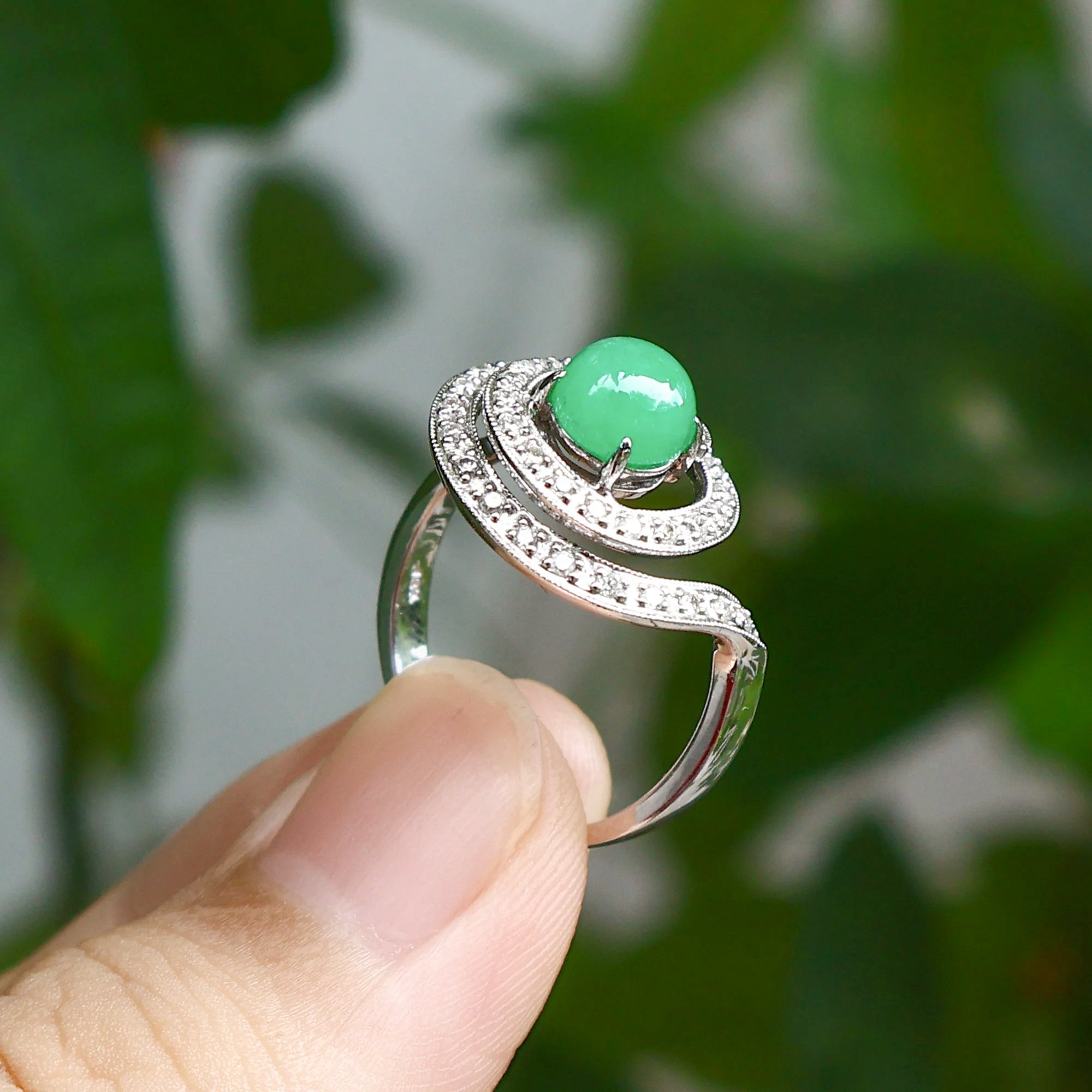 Gransky 18K White Gold Apple Green Jadeite Diamonds Ring