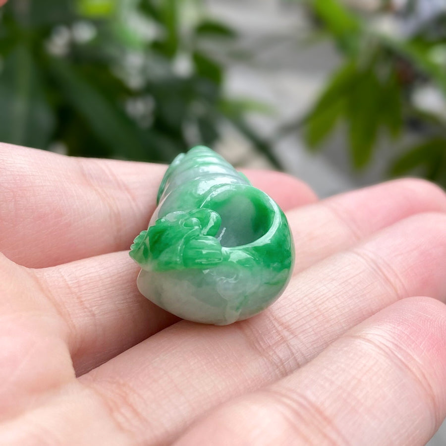 Gransky Natural Burmese Jadeite Sea Shell Pendant - Handmade Ocean-Inspired Jewelry Gift