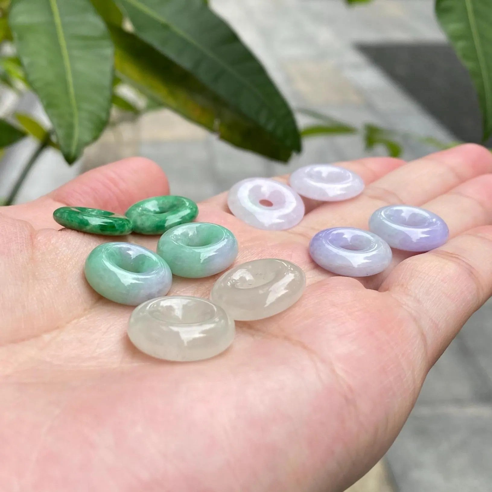 Five Pairs of Round Donut-Shaped Loose Jade for Earrings, Necklaces, and Bracelets DIY