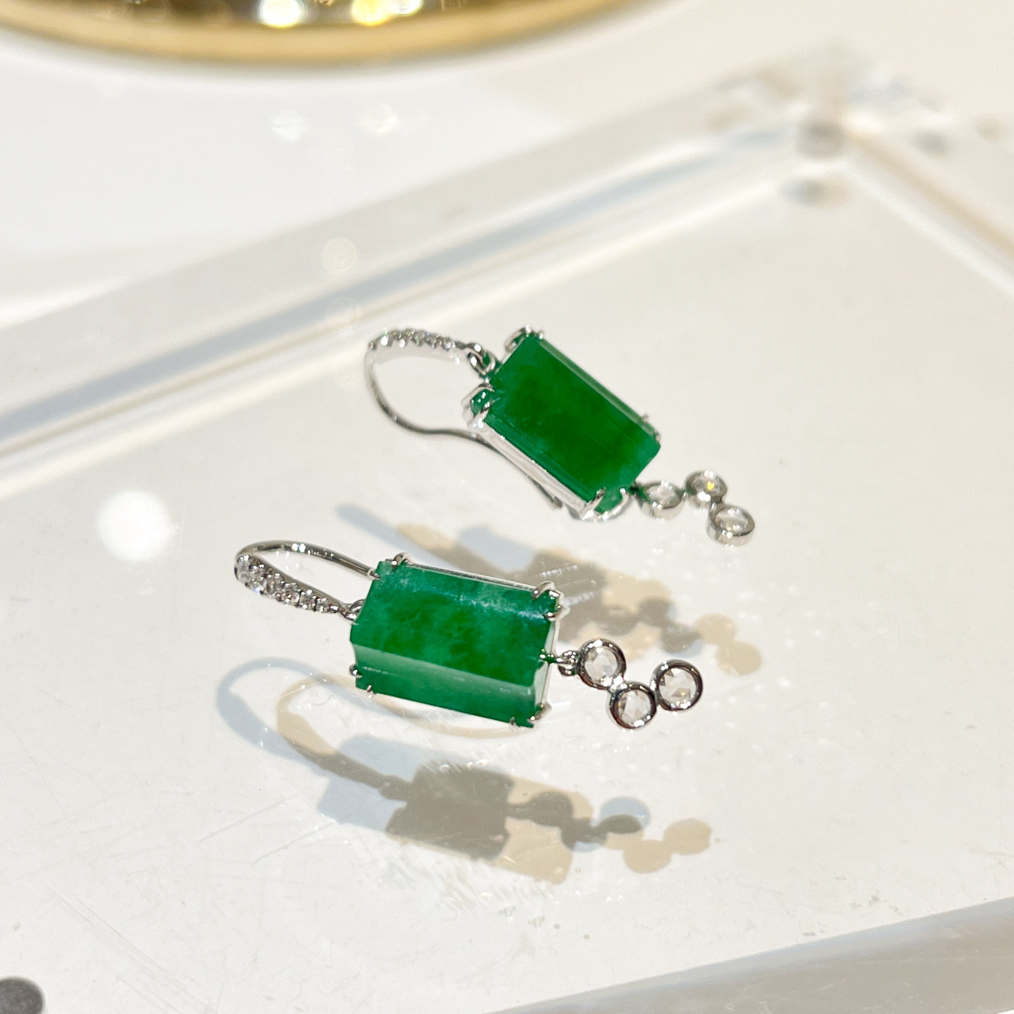 GRANSKY X KATHERINE 18K Gold Intense Green Jadeite Diamond Earrings