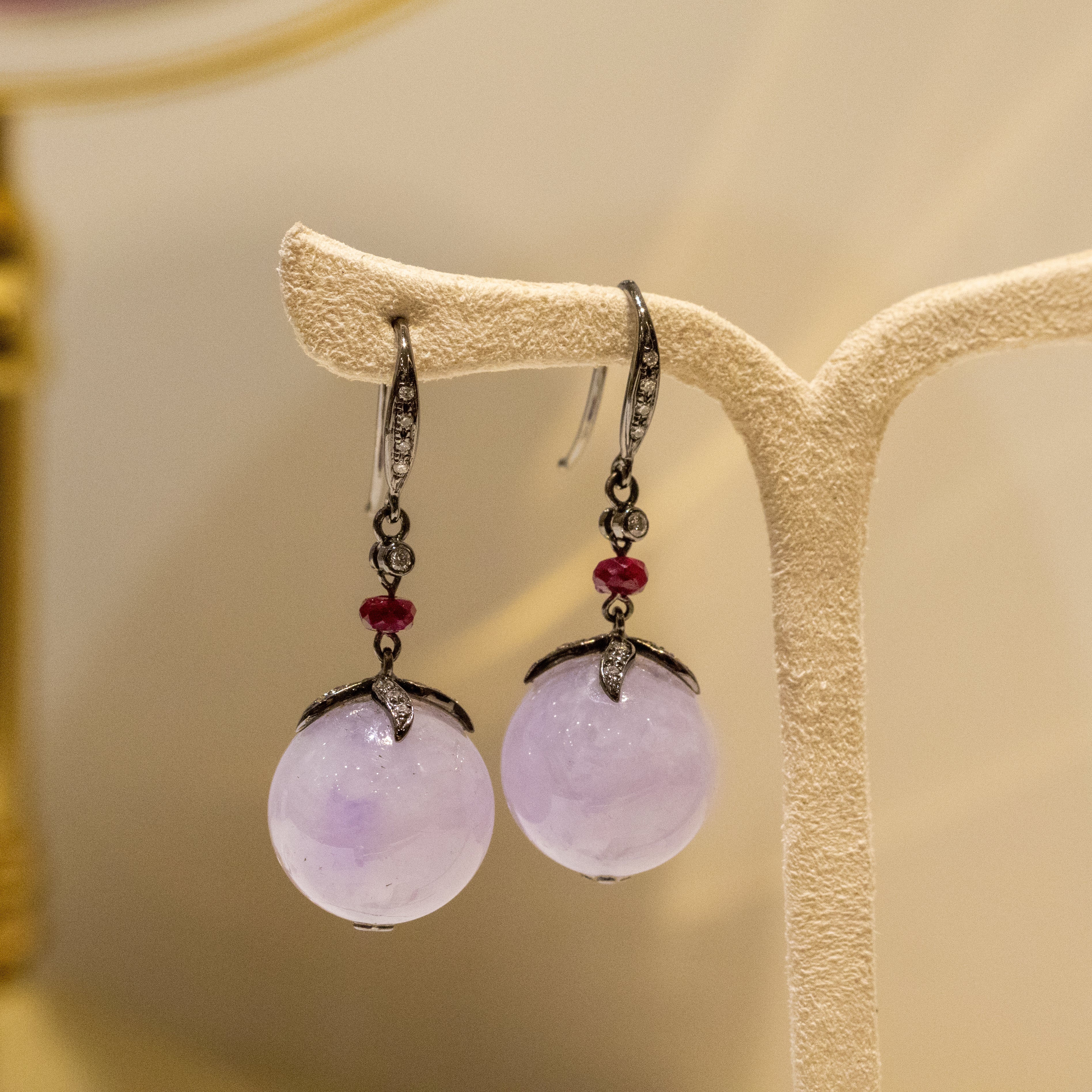 Gransky 18K Gold Lavender Jade Jewelry Purple Jade Bead Earrings with Rubies
