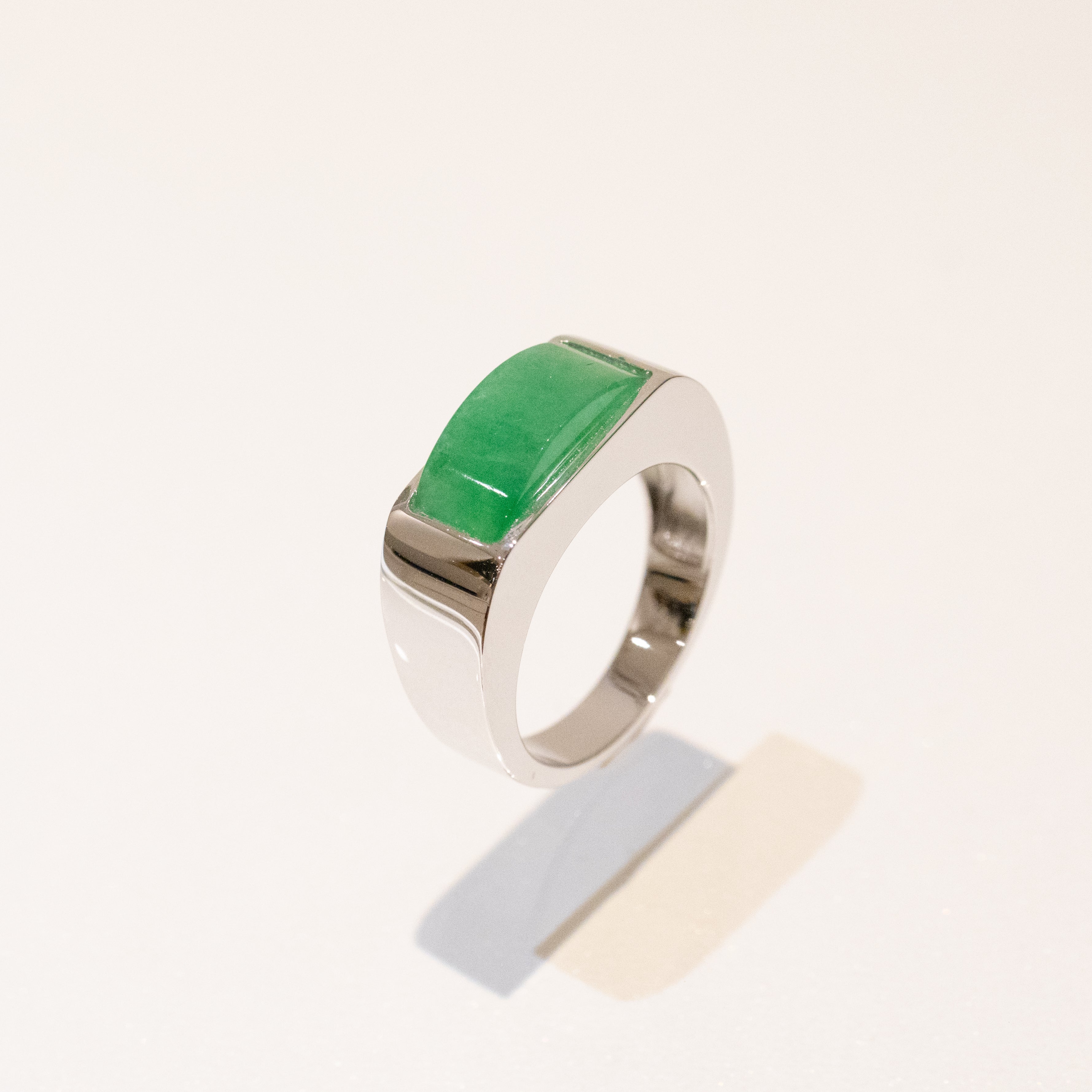 GRANSKY X KATHERINE 18K Gold A-Grade Natural Vivid Green Jadeite Ring