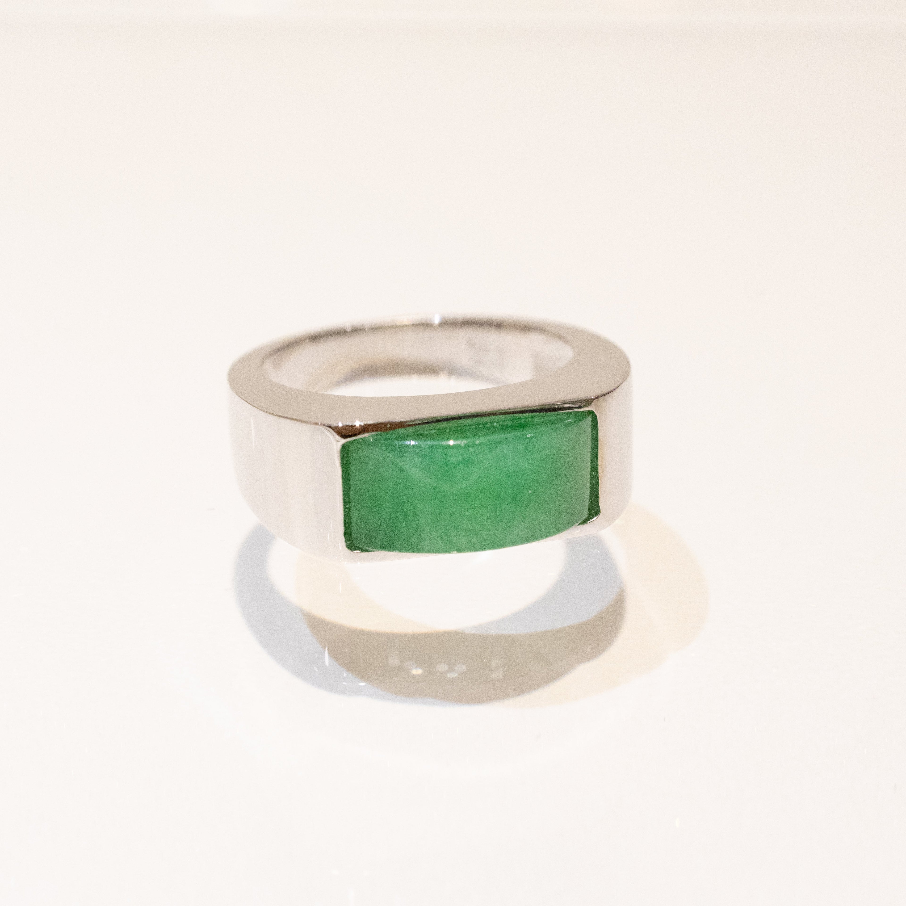 GRANSKY X KATHERINE 18K Gold A-Grade Natural Vivid Green Jadeite Ring