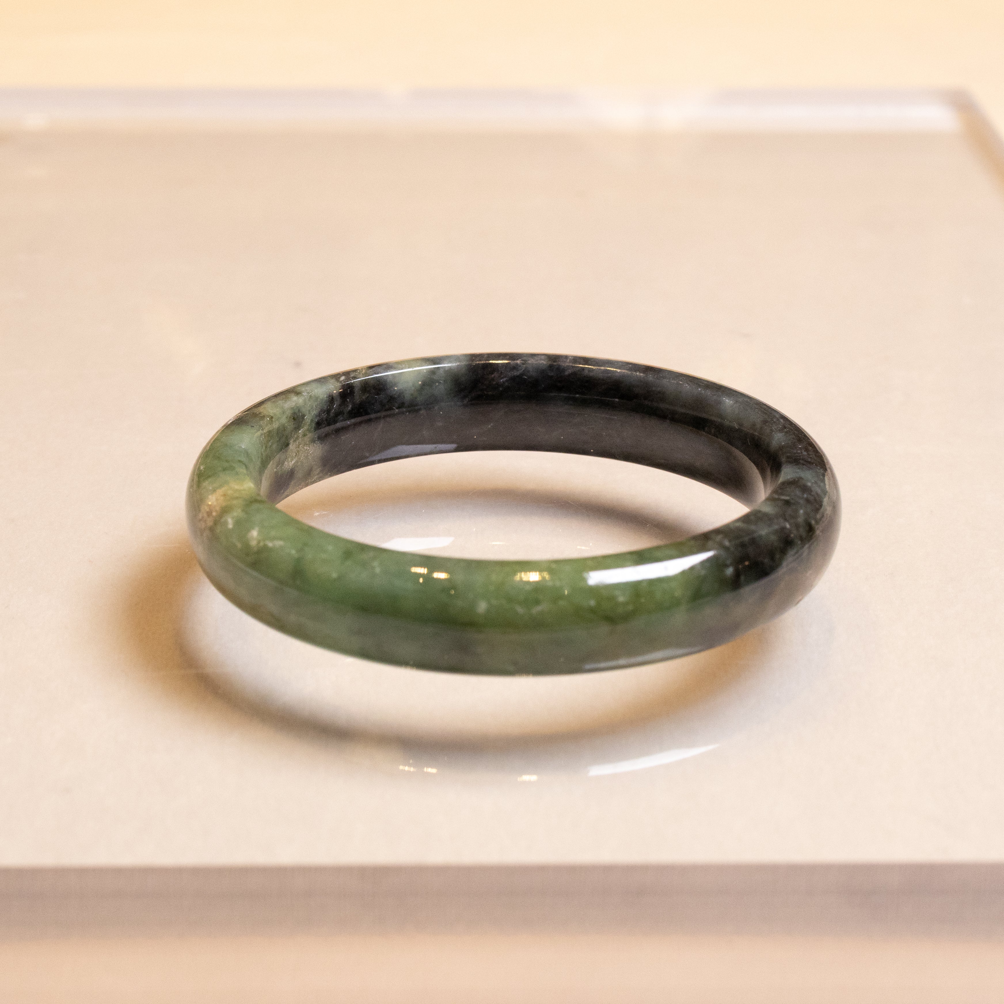 58-60mm Green and Black Jadeite Flat Bangle Bracelet