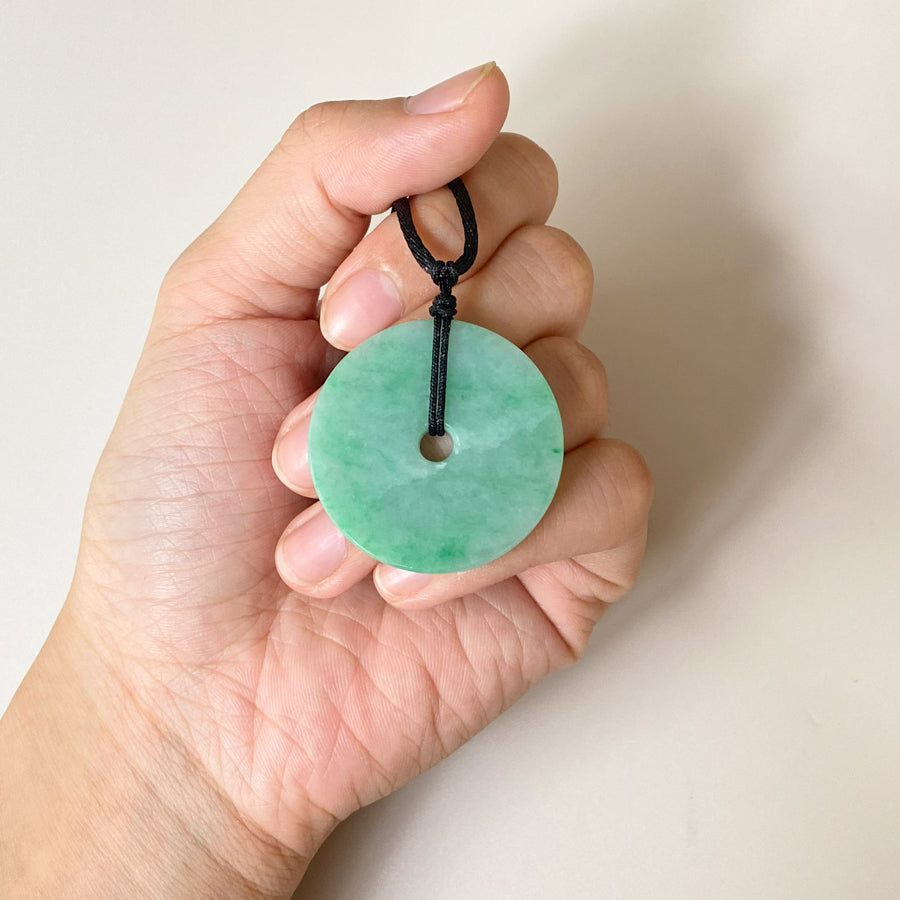 Gransky Light Green Jade Lucky Donut Pendant Necklace for Woman
