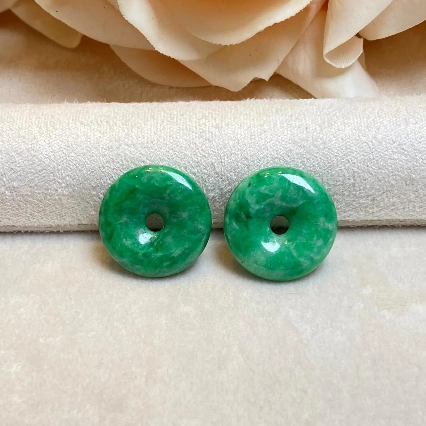 Five Pairs of Round Donut-Shaped Loose Jade for Earrings, Necklaces, and Bracelets DIY