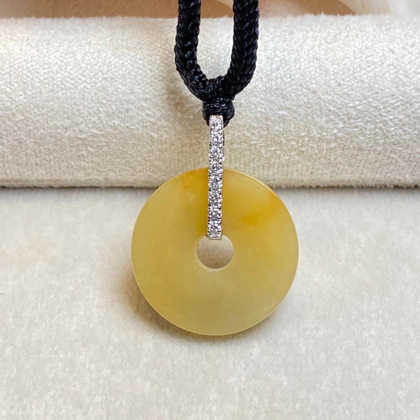 Deep Orange Jade Donut Pendant Necklace in 18K White Gold with Diamonds