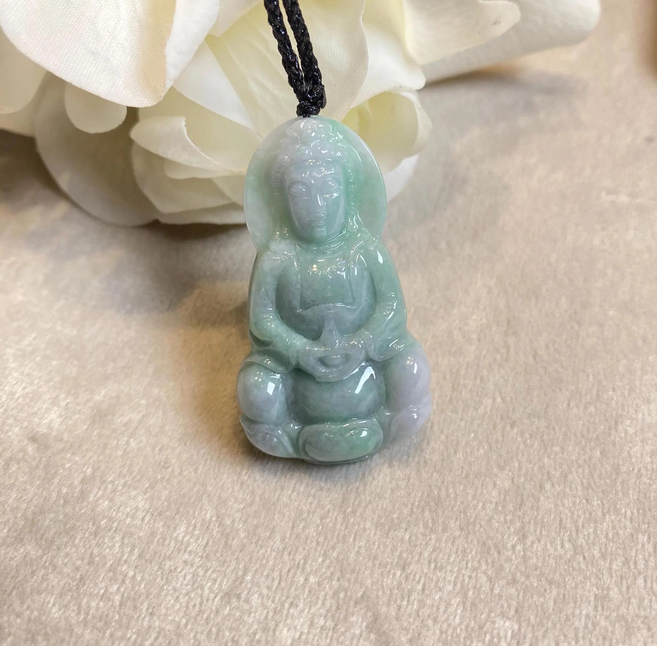 Exquisite Light Green Jade Guan Yin Pendant – Handcrafted Spiritual Jewelry
