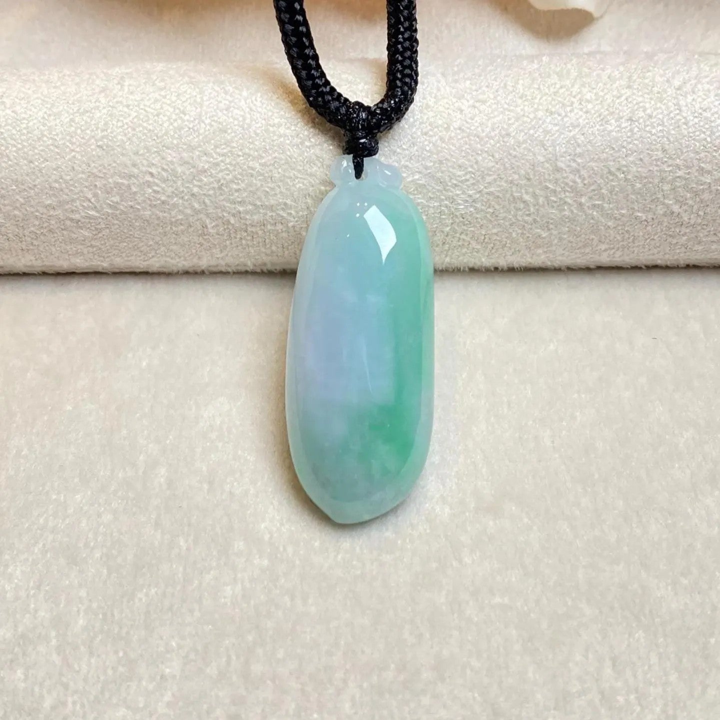 Gransky Handmade Melon Shape Green Jade Pendant