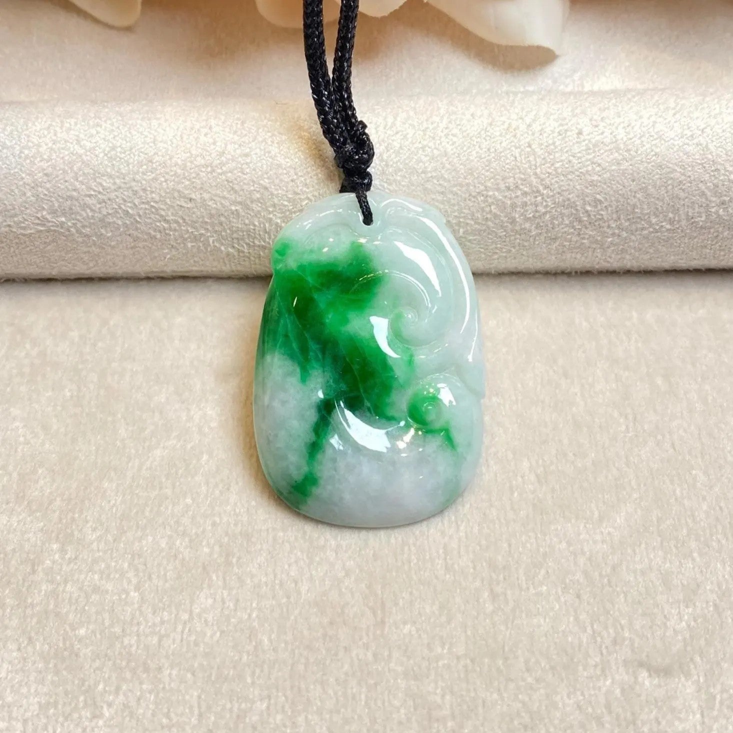 Ruyi Green Jade Pendant – Natural Burmese Jadeite