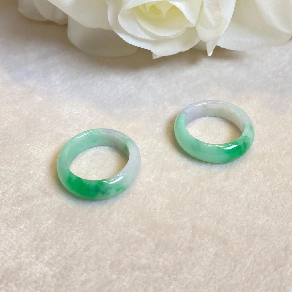 Gransky Untreated Smooth Green Band Jade Ring