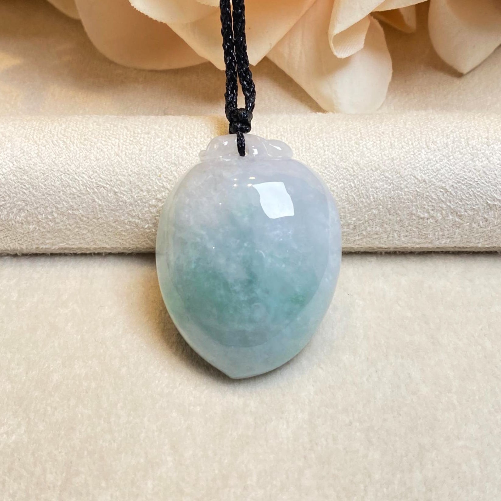 Gransky Handmade Melon Shape Green Jade Pendant