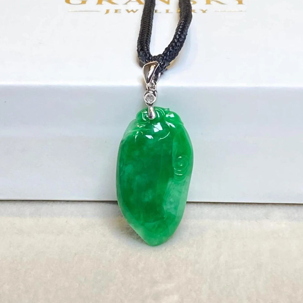 Vivid Green Burmese Jadeite Pepper Shape Pendant – 18K White Gold & Diamond