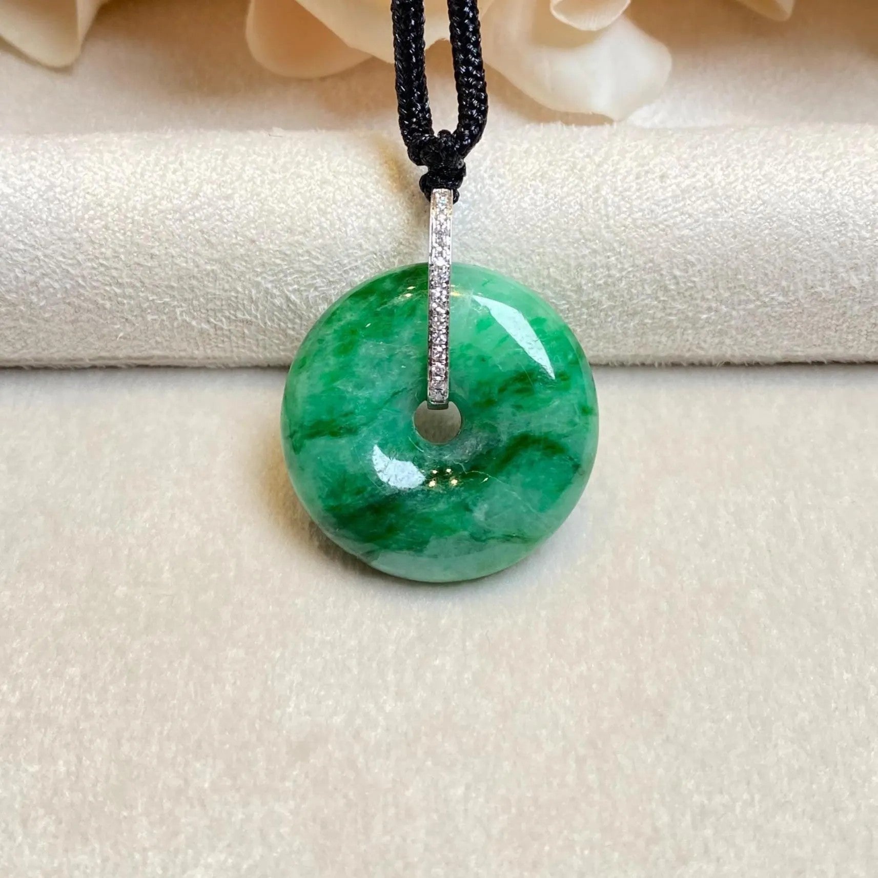24mm Imperial Green Jade Donut Pendant – 18K White Gold & Diamonds