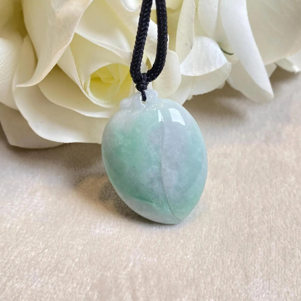 Green Peach-Shaped Carved Jadeite Pendant Necklace