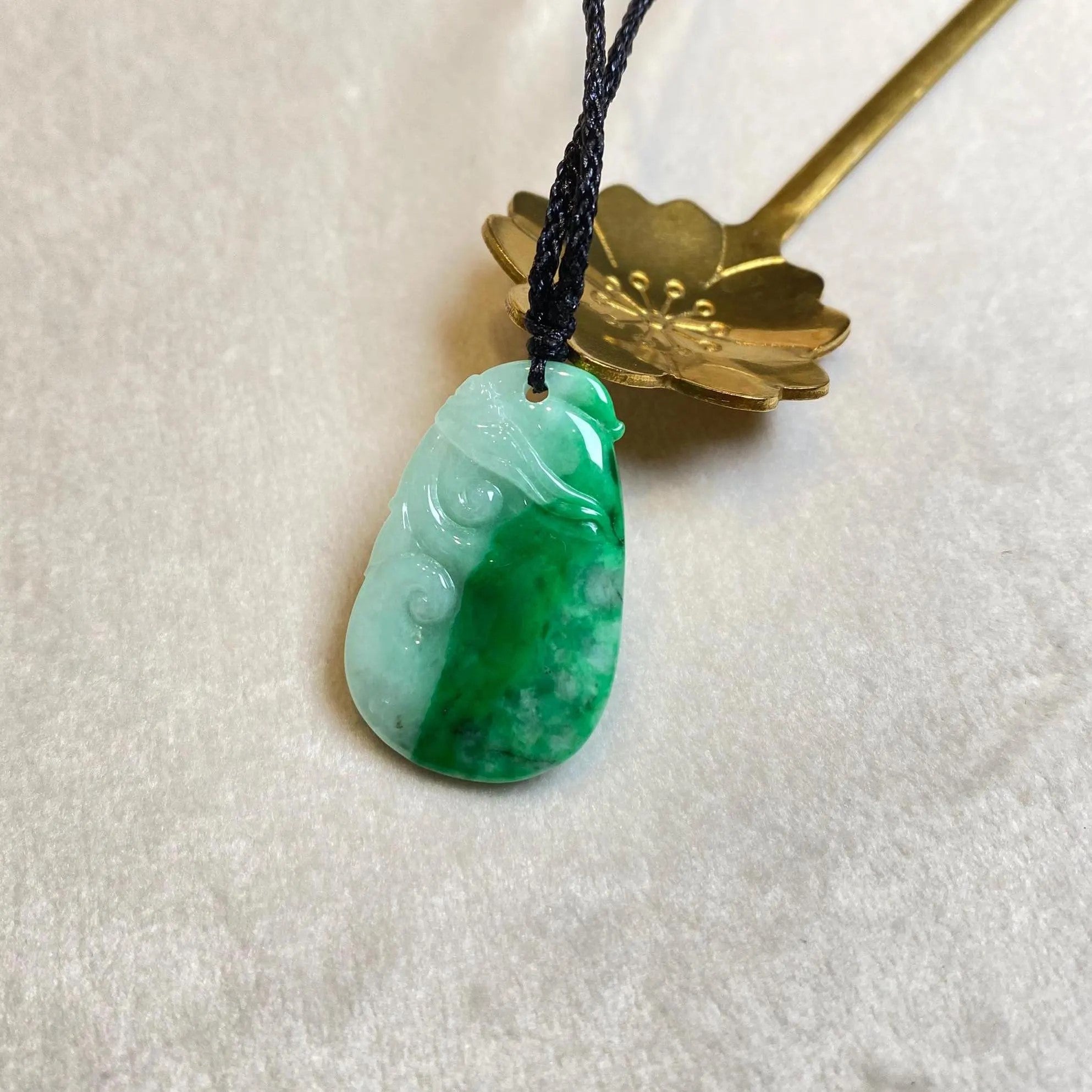 Natural Green Ruyi Jade Pendant - Untreated Burmese Jadeite