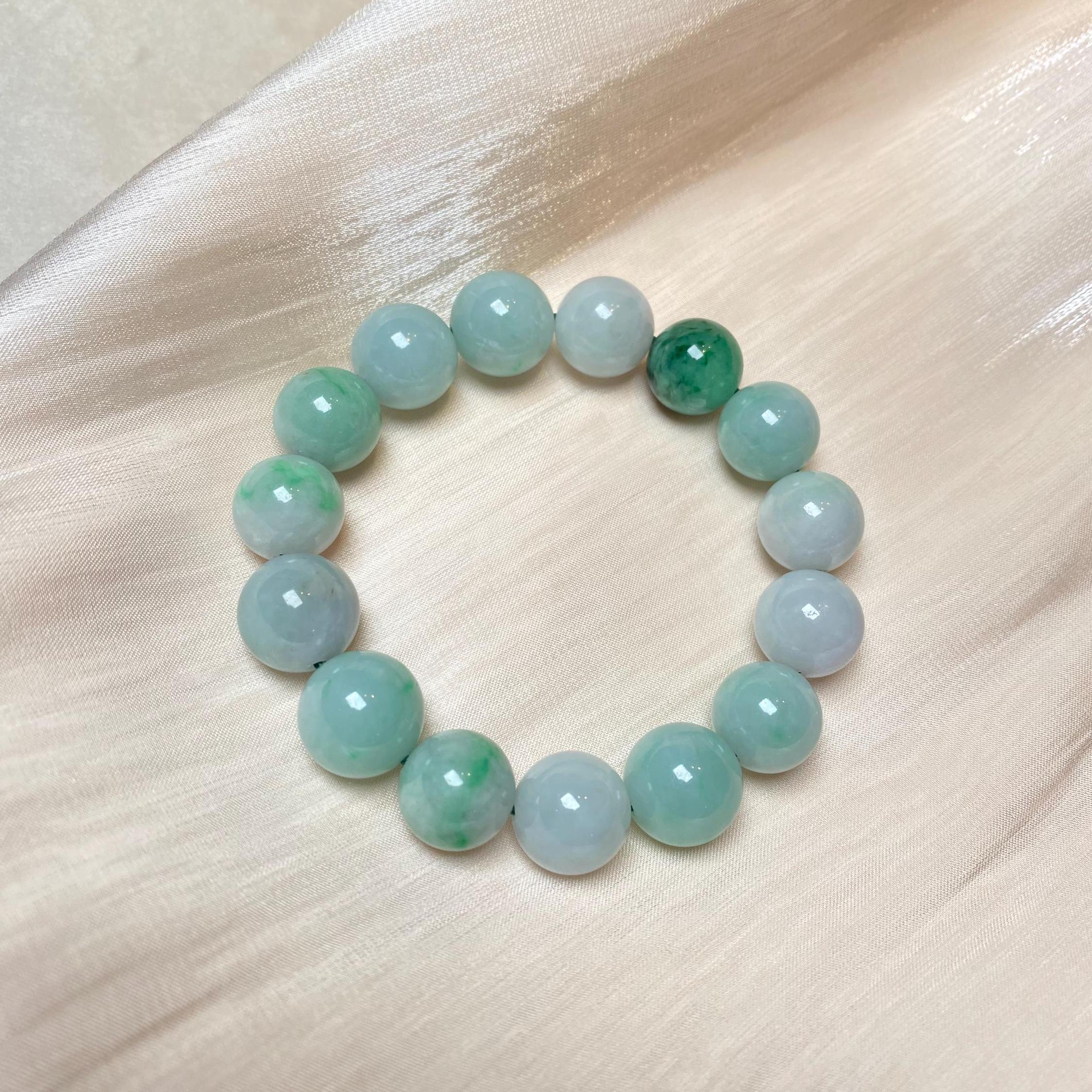 Handcrafted Green Jade Beaded Bracelet – Stretchy 18cm with 15 Natural Jade Beads