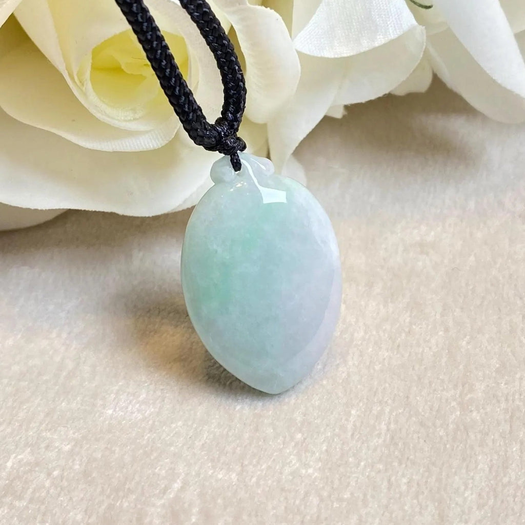 Green Peach-Shaped Carved Jadeite Pendant Necklace