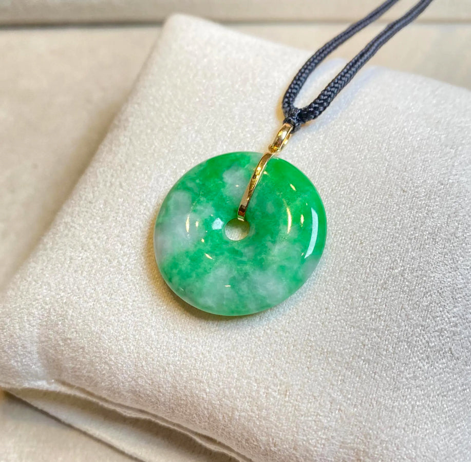 Bright Green Round Disc Jadeite Pendant with 18K Yellow Gold Bail – Natural Type-A Jadeite
