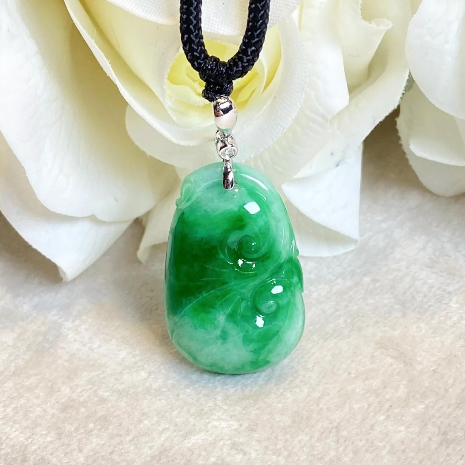 Natural Green Ruyi Jade Pendant - 18k White Gold Bail & Diamond