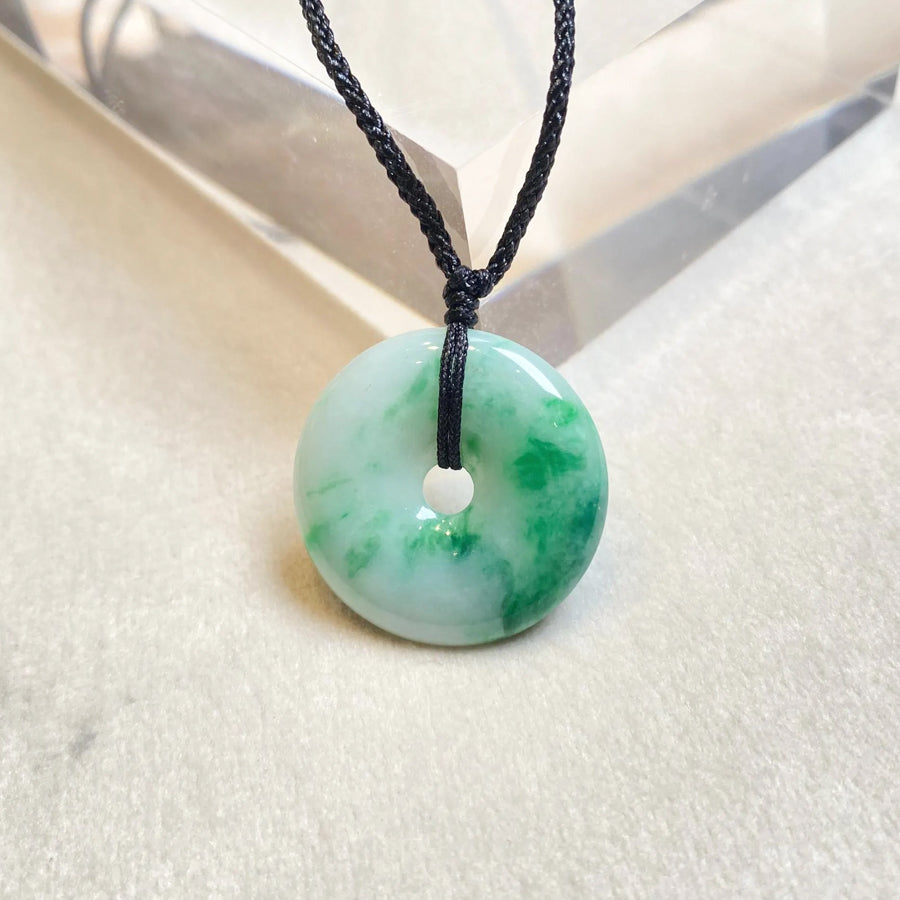 25.6mm Gransky Natural Bright Green Jade Disc Pendant