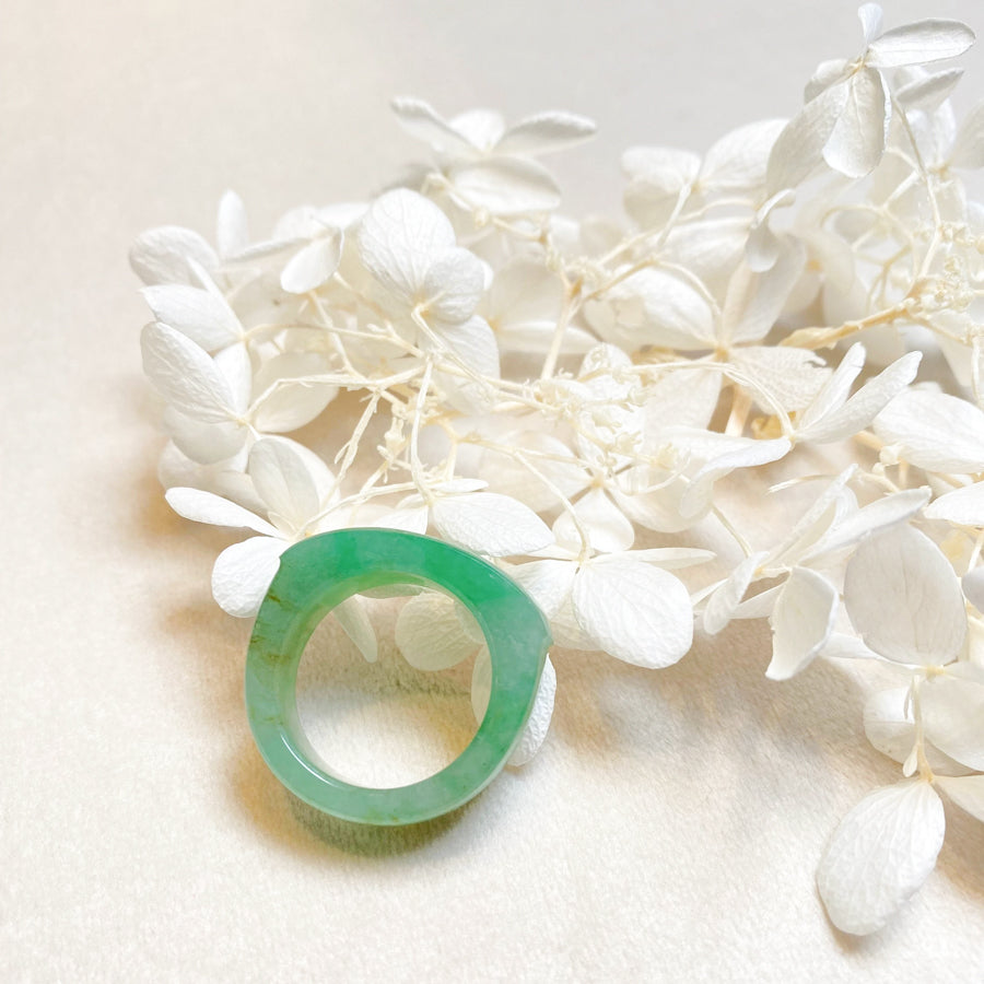 US 8.25 Gransky Untreated A Grade Burmese Green Jade Band Ring