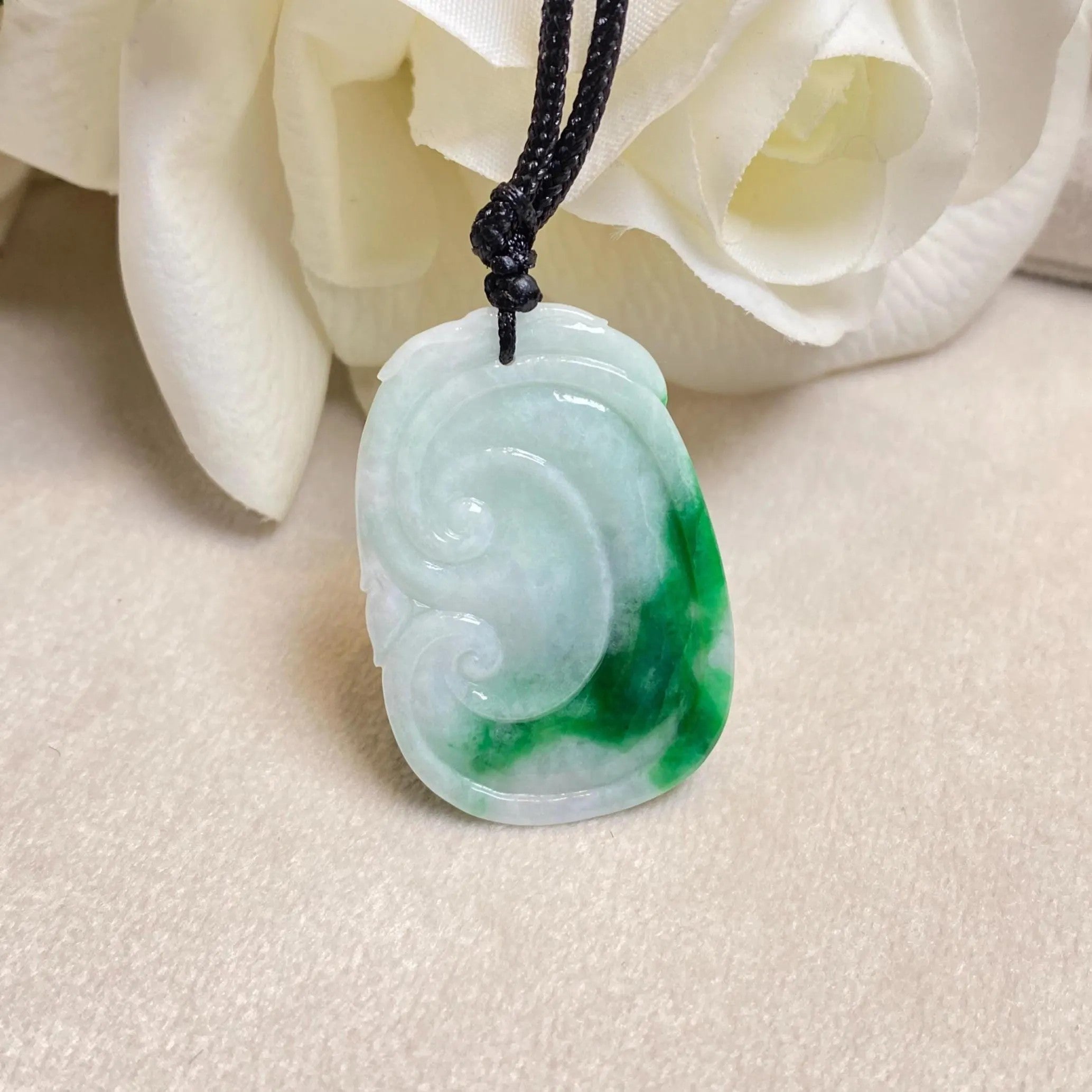Ruyi Green Jade Pendant – Natural Burmese Jadeite