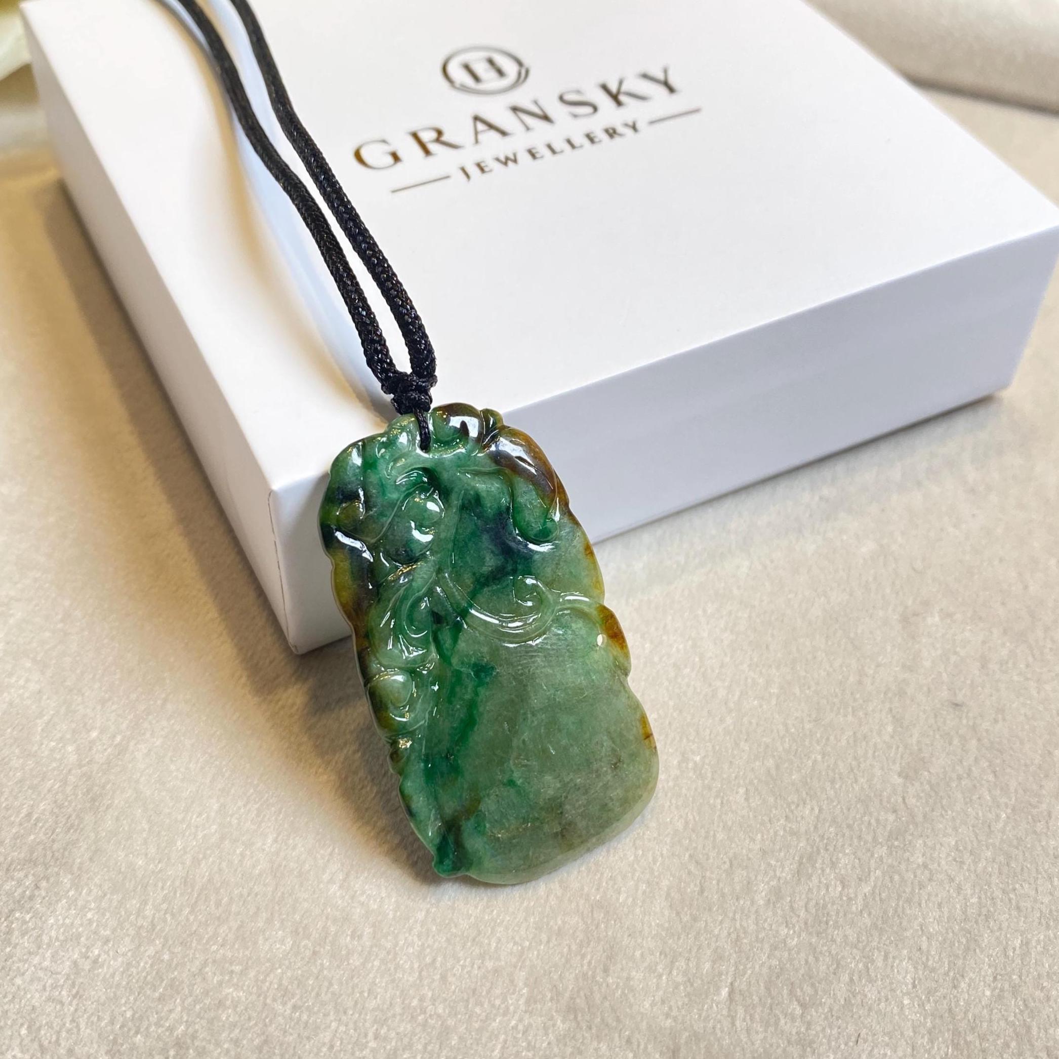 Natural Two-Tone Jade Hulu Pendant Carved with Ruyi & Bat (Fushu)