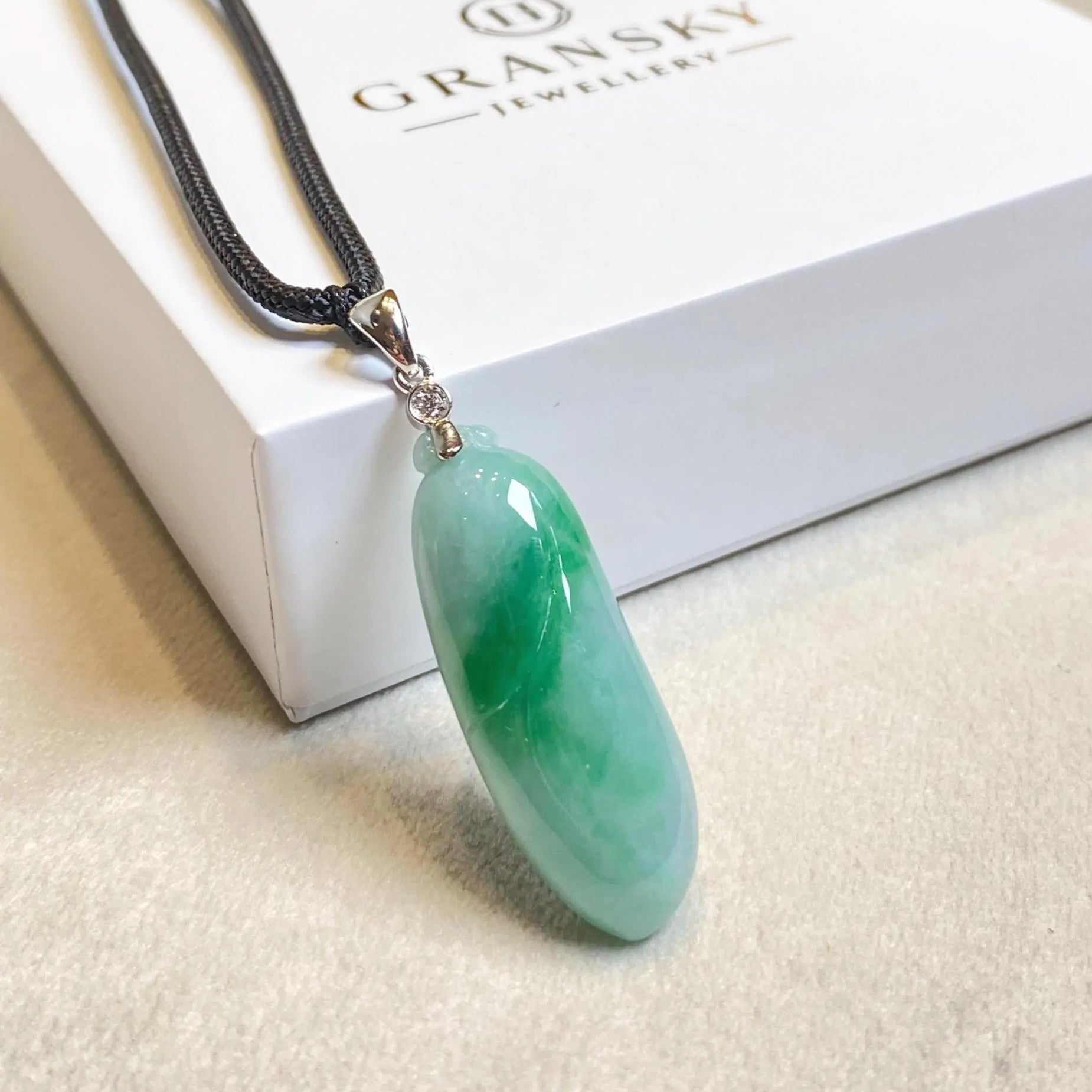 Gransky Handmade Melon Shape Green Jade Pendant 18k White Gold Bail Diamond