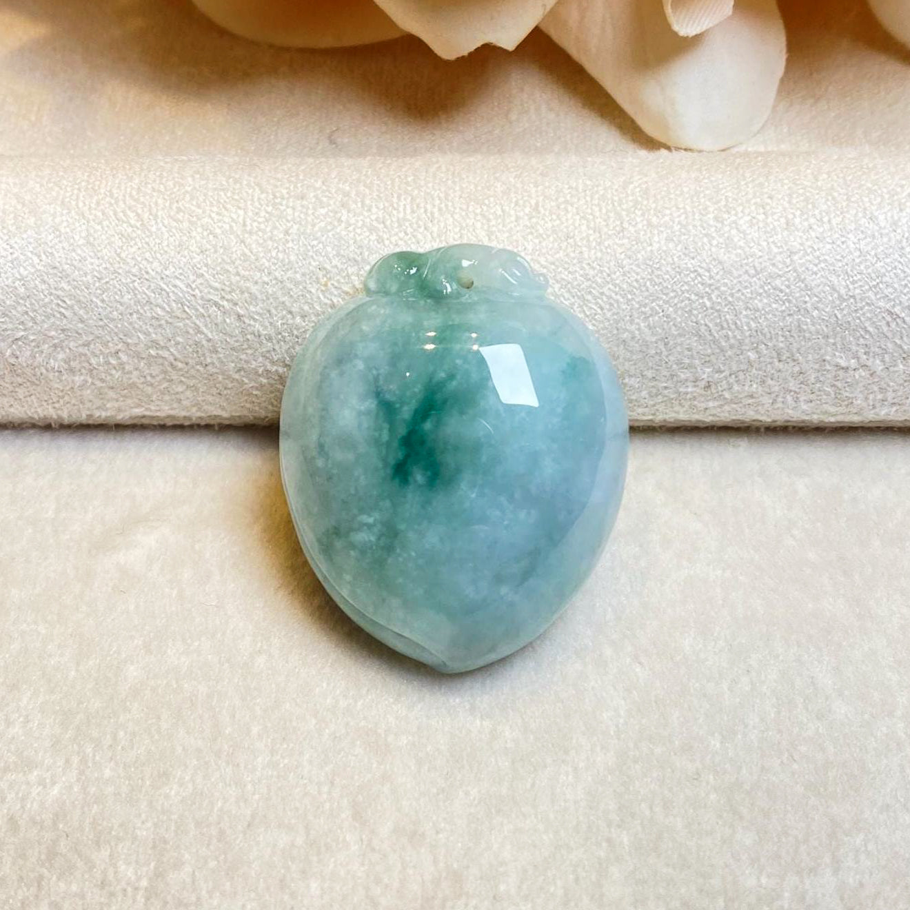 Gransky Handmade Melon Shape Green Jade Pendant