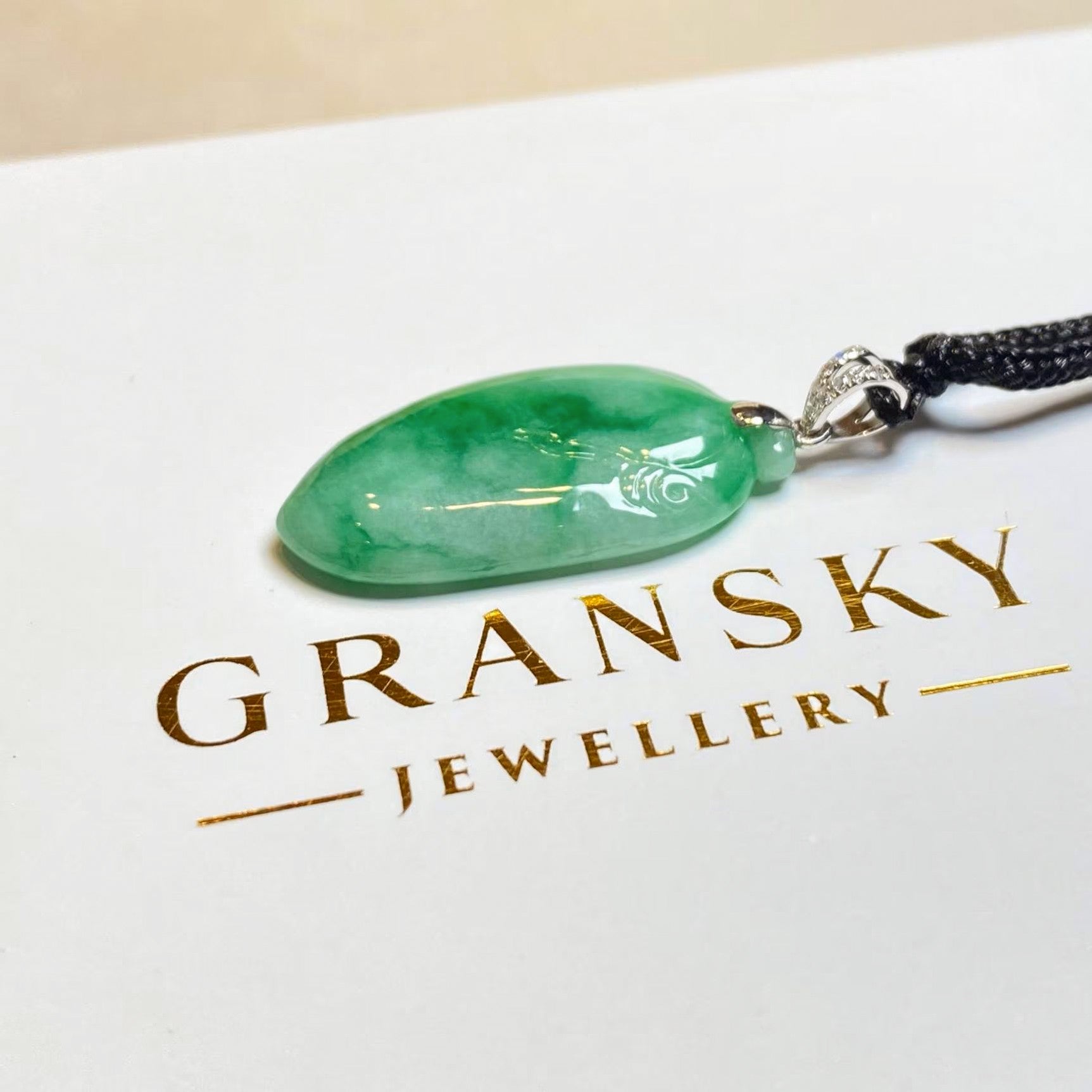 Vivid Green Burmese Jadeite Pepper Shape Pendant – 18K White Gold & Diamond