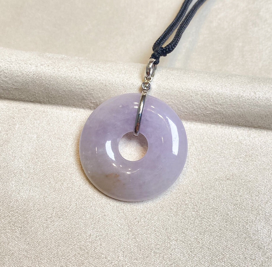 Round Purple Jadeite Disc Pendant in 18K White Gold with Diamonds