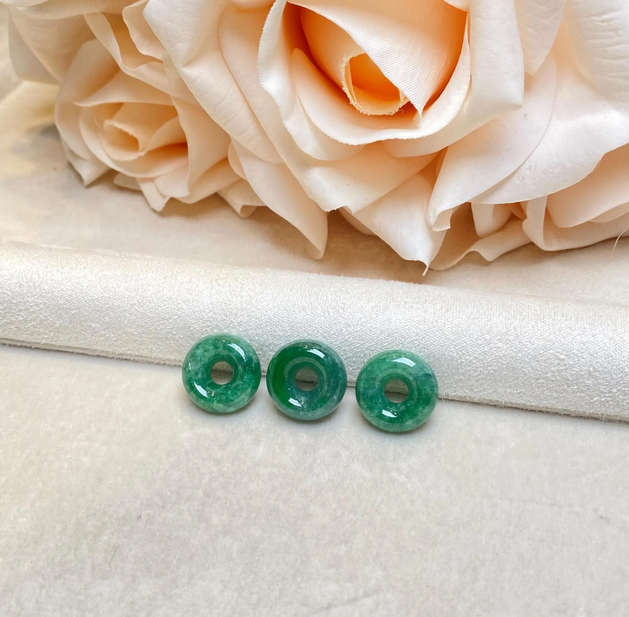 Intense Green Jade Gemstone Beads Donut Shape Loose Beaded DIY