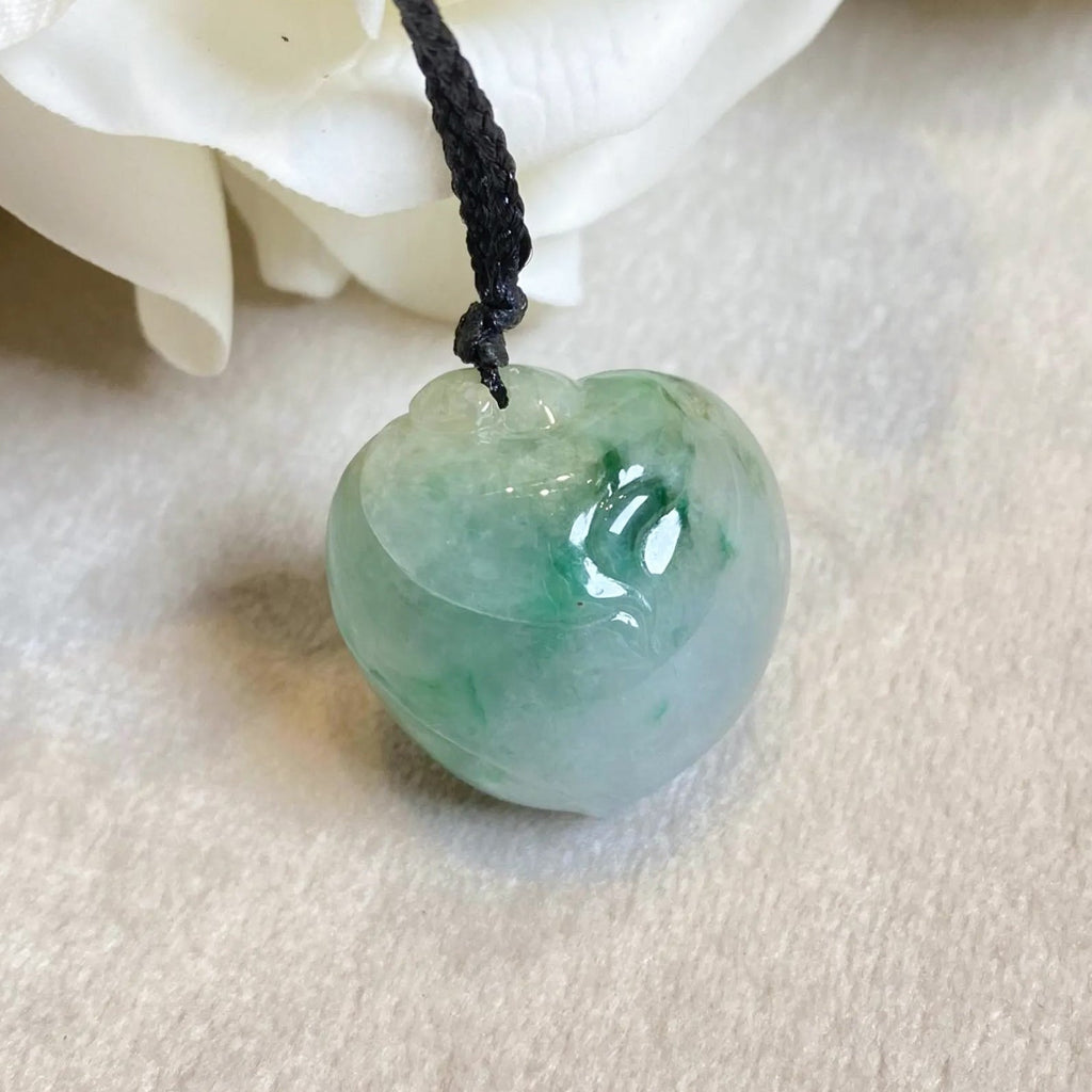 Green Peach-Shaped Carved Jadeite Pendant Necklace