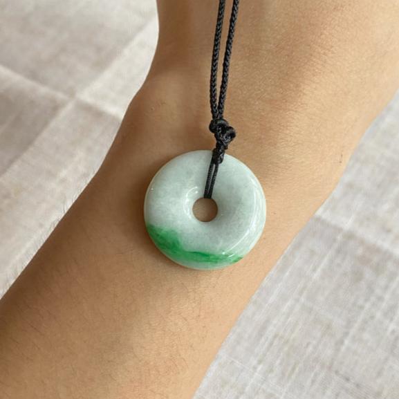 Genuine Jadeite Jewelry Green Jade Pendant Necklace Type-A Burmese