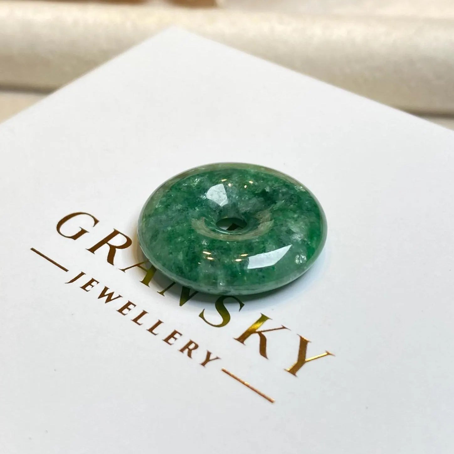 Natural Green Jadeite Round Pendant 24.3mm – Untreated Type-A Jade