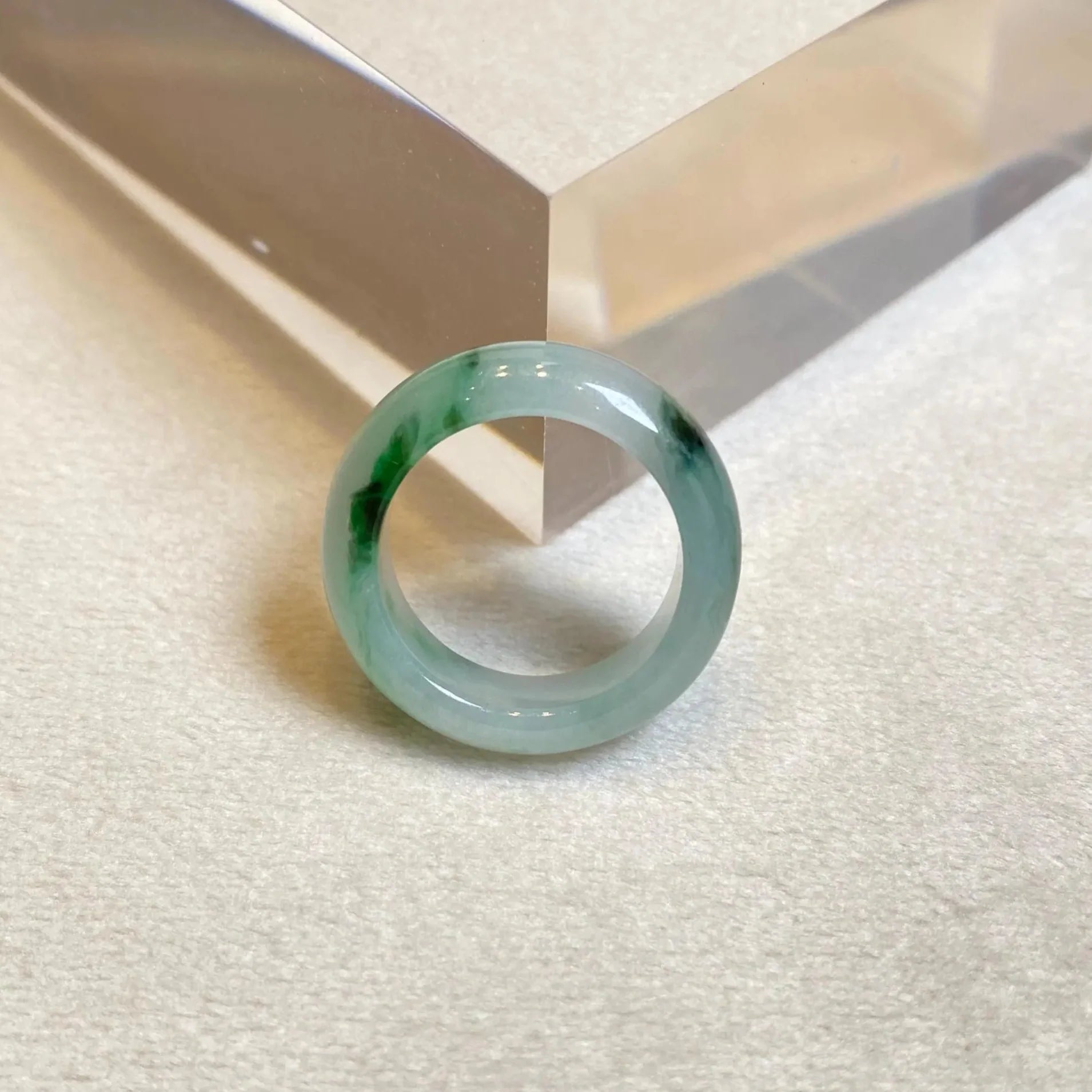 US 7 Gransky Natural Untreated Smooth Green Band Jade Ring