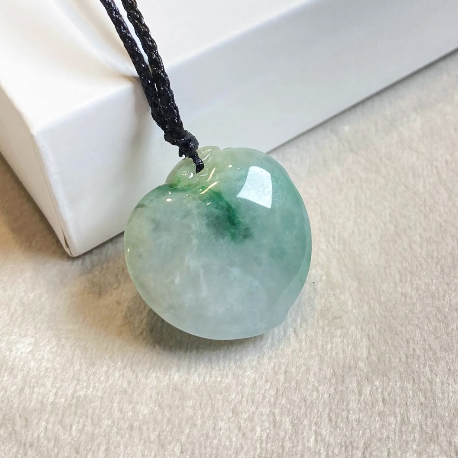 Green Peach-Shaped Carved Jadeite Pendant Necklace