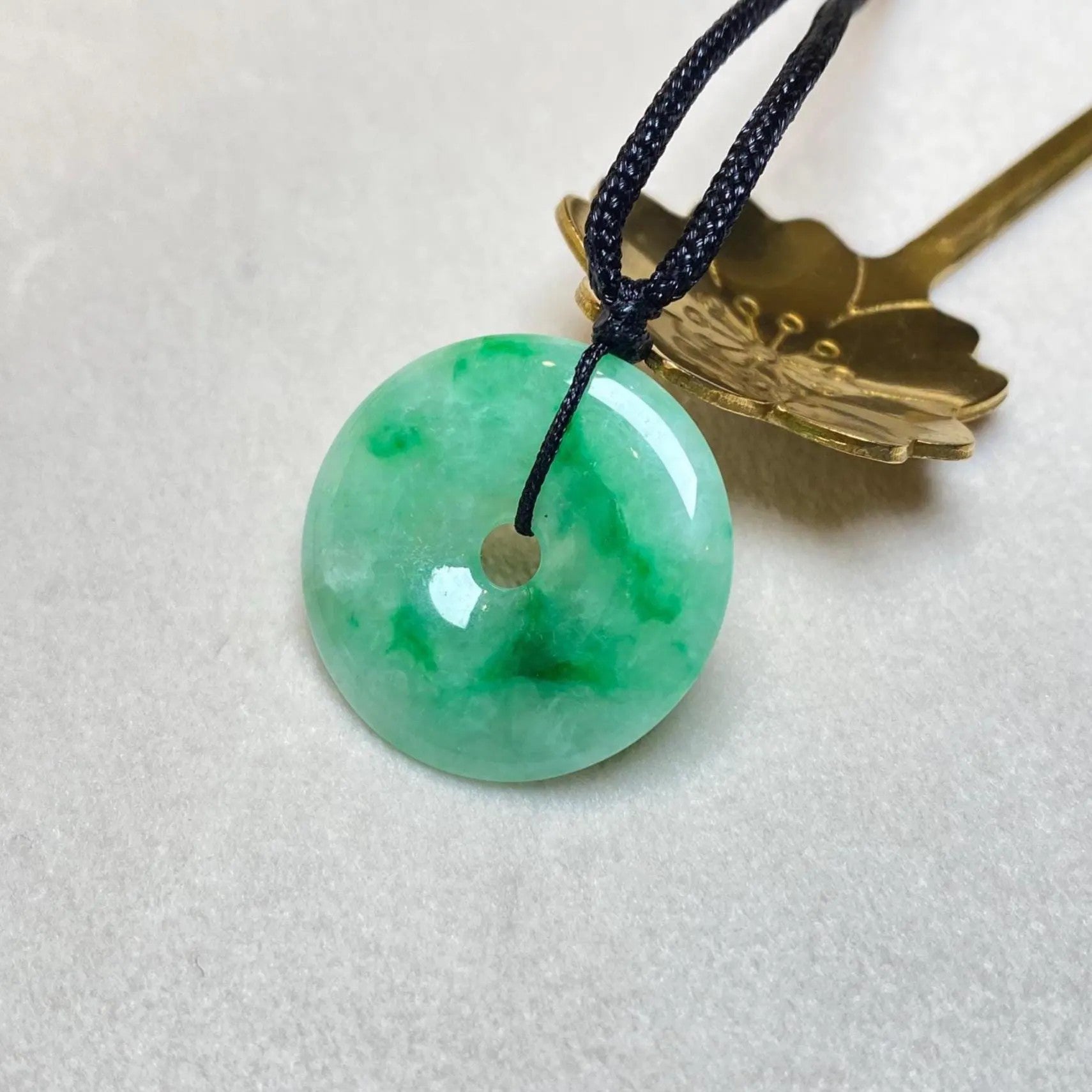 Bright Apple Green Jade Disc Pendant Necklace - Natural Grade A Jade