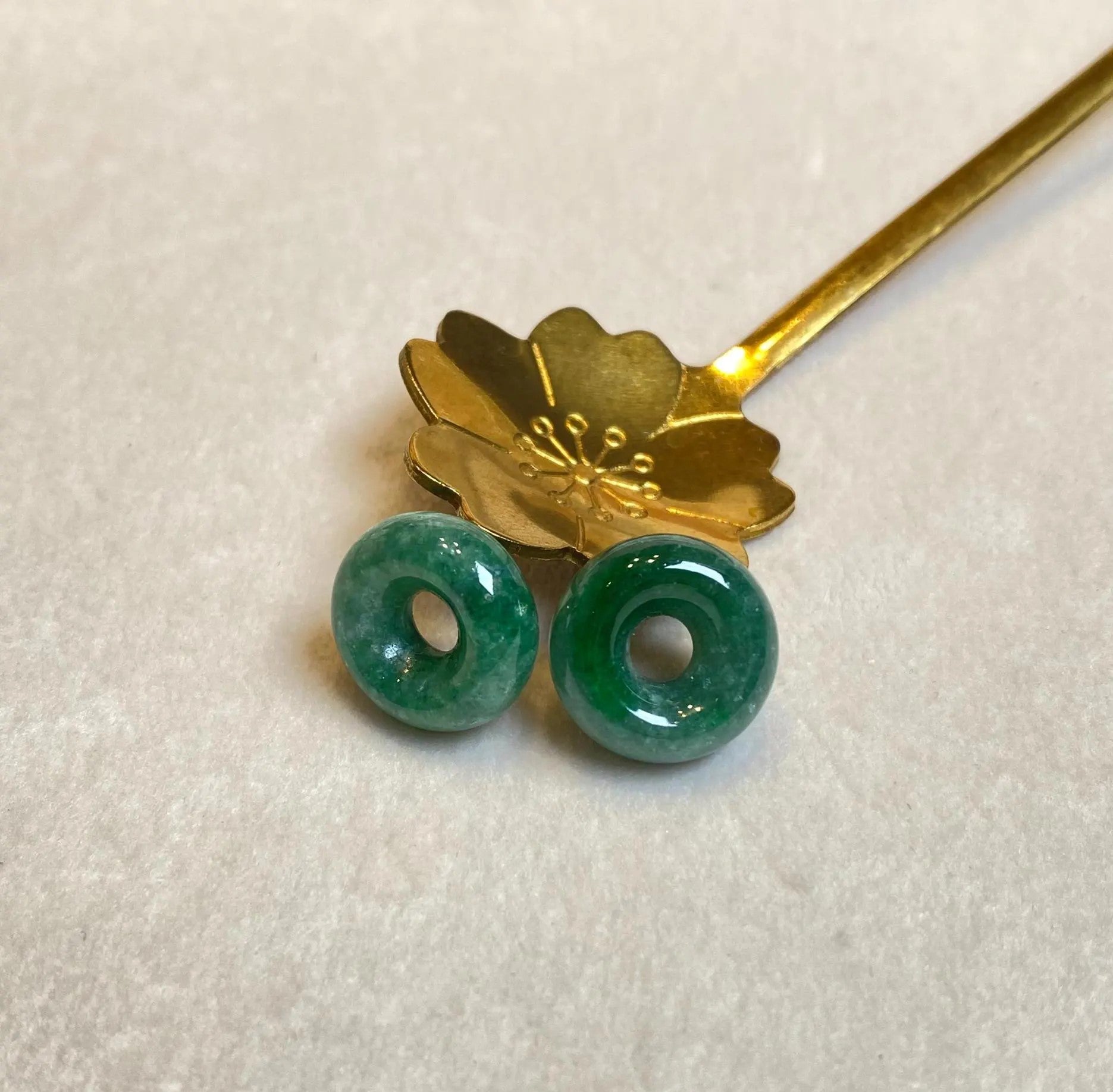 Intense Green Jade Gemstone Beads Donut Shape Loose Beaded DIY