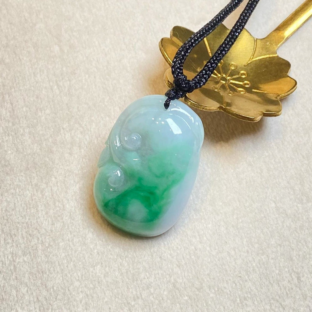 Ruyi Green Jade Pendant – Natural Burmese Jadeite