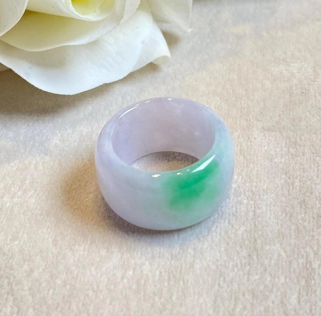 Green Jade Ring Band - Size US 8.75, Bright Apple Green, Minimalist Elegance