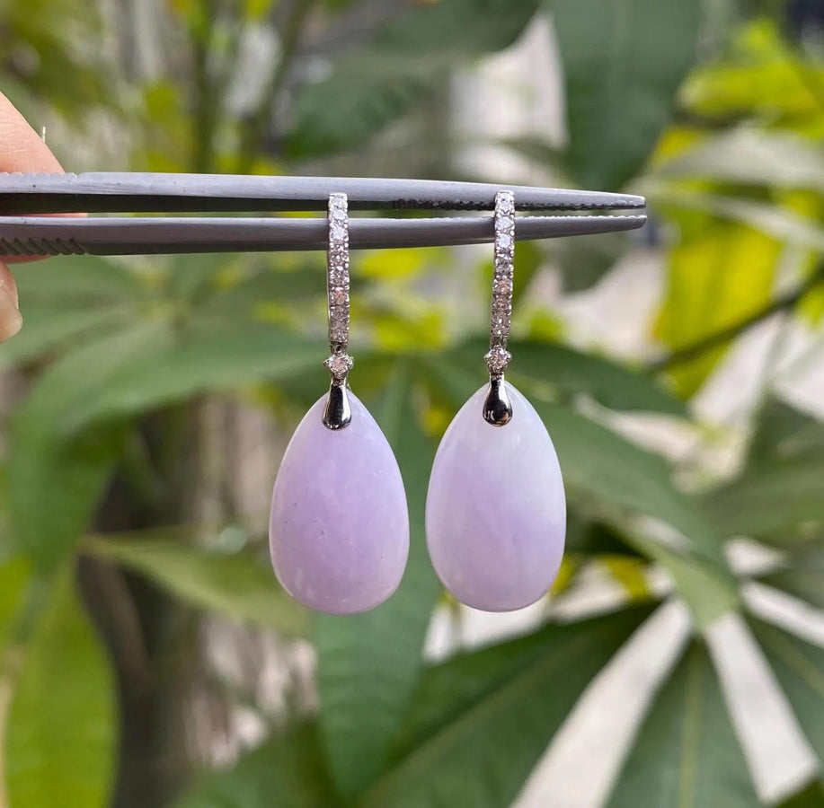18k White Gold Diamonds Intense Purple Teardrop Jade Drop Earrings